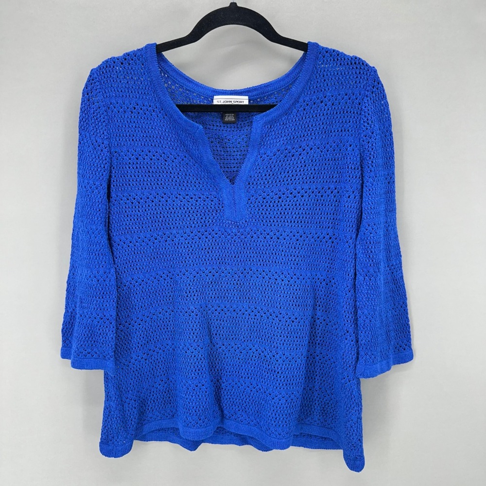 Vintage ST JOHN SPORT Marie Gray Blue Crochet V Neck Top Womens Size M Old Money